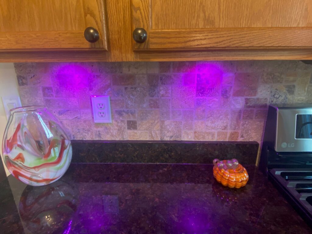 LED Color Down Light Backsplash